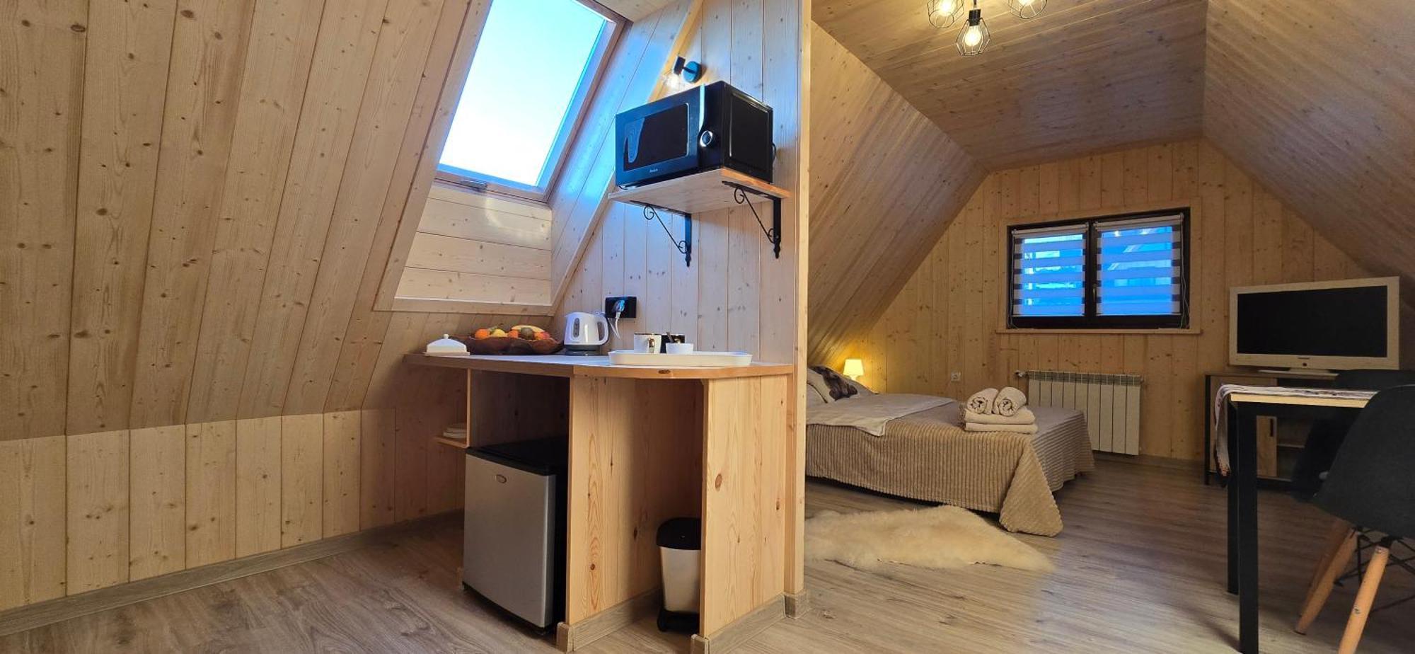 Aleksandrzak Homestay *